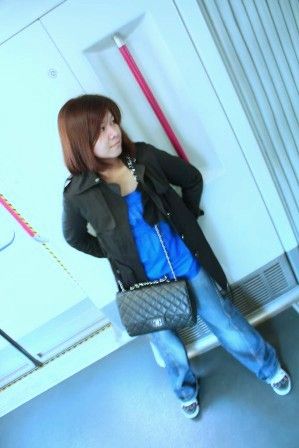 Le Moi in Chanel
