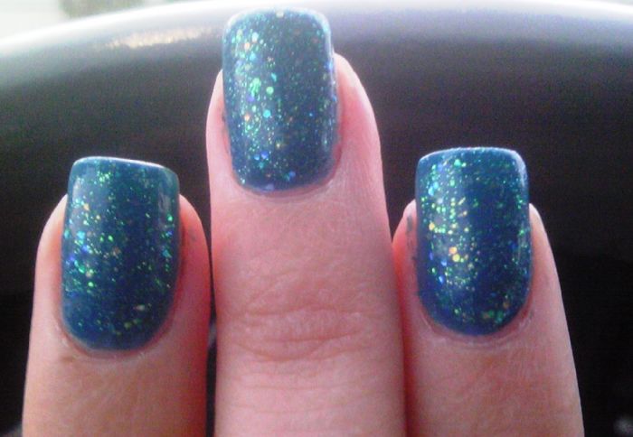 Blue Glittery Nails