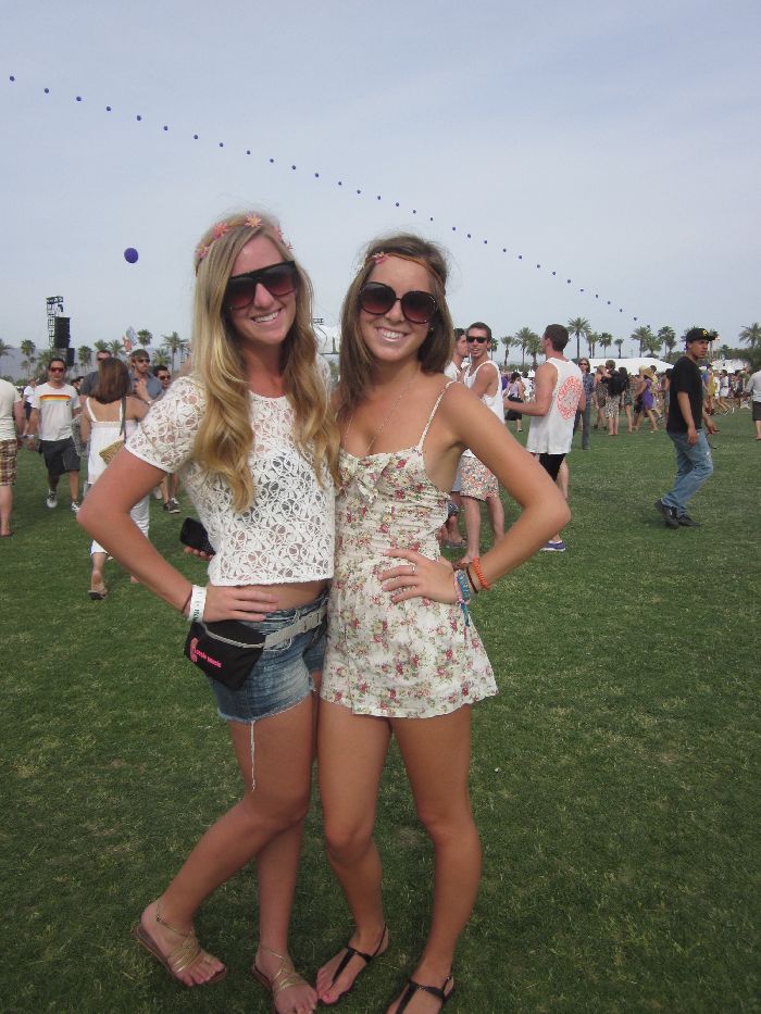 Coachella 2010 - Cute look, cute sandals