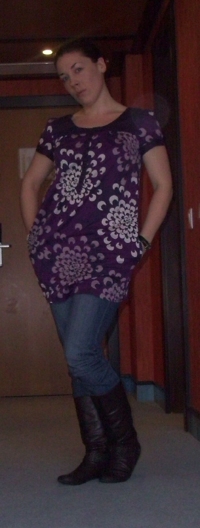 Relaxed shopping outfit